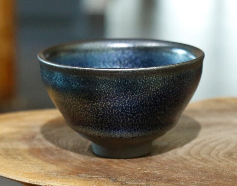 Tenmoku teacup: Does more iron mean darker color?