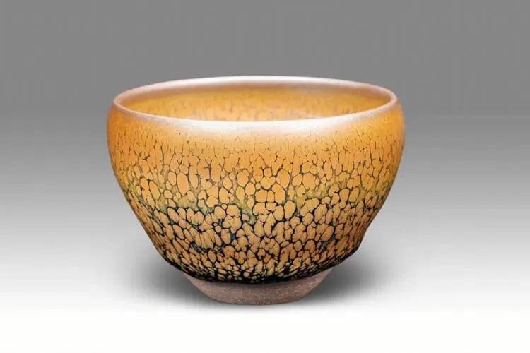 Veteran players swear by Tenmoku cups for ultimate tea experience.